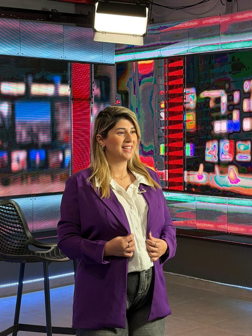 אולפן מסכי LED